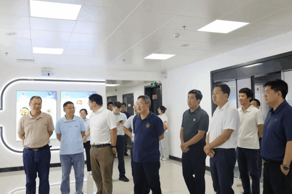 巴马乡村振兴研究院与中科院亚热带生态所签署战略合作协议