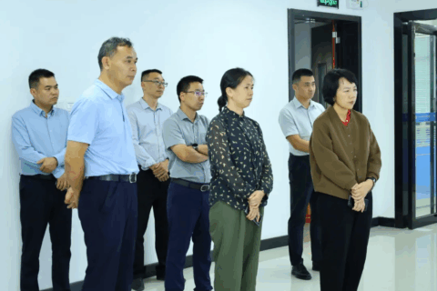 大鹏新区党工委副书记、管委会主任孟锦锦调研巴马乡村振兴研究院