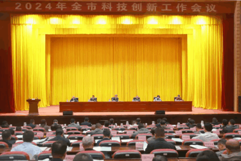 中国农业科学院深圳农业基因组研究所副所长佟继旭到河池、巴马调研